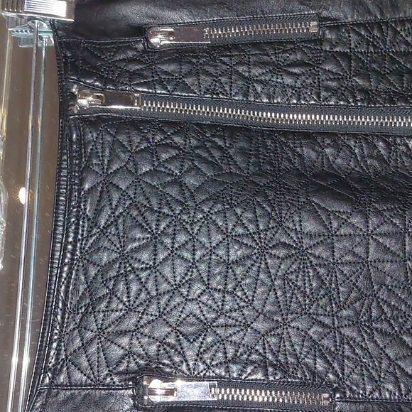 Topshop vegan leather mini skirt - Picture 3 of 5